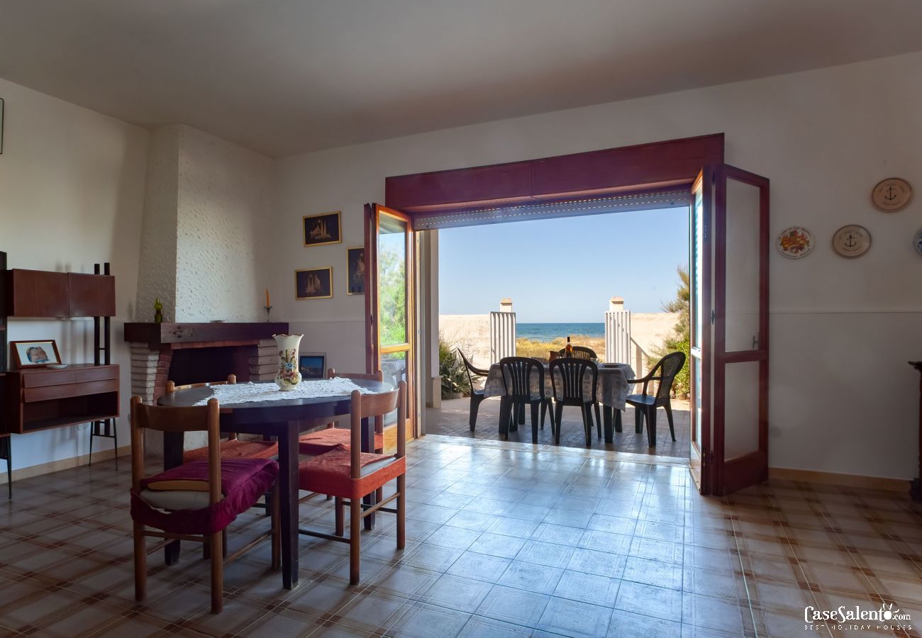 Casa a Spiaggiabella - Villetta accesso diretto spiaggia Spiaggiabella 3 camere, 2 bagni m701