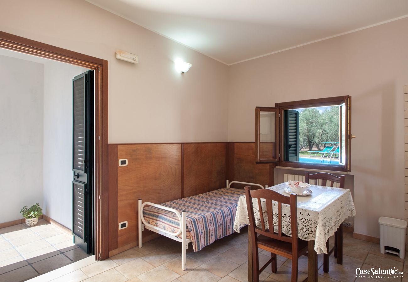 Appartamento a Corigliano d´Otranto - Bilocale in grande villa rurale Pugliese con piscina m543