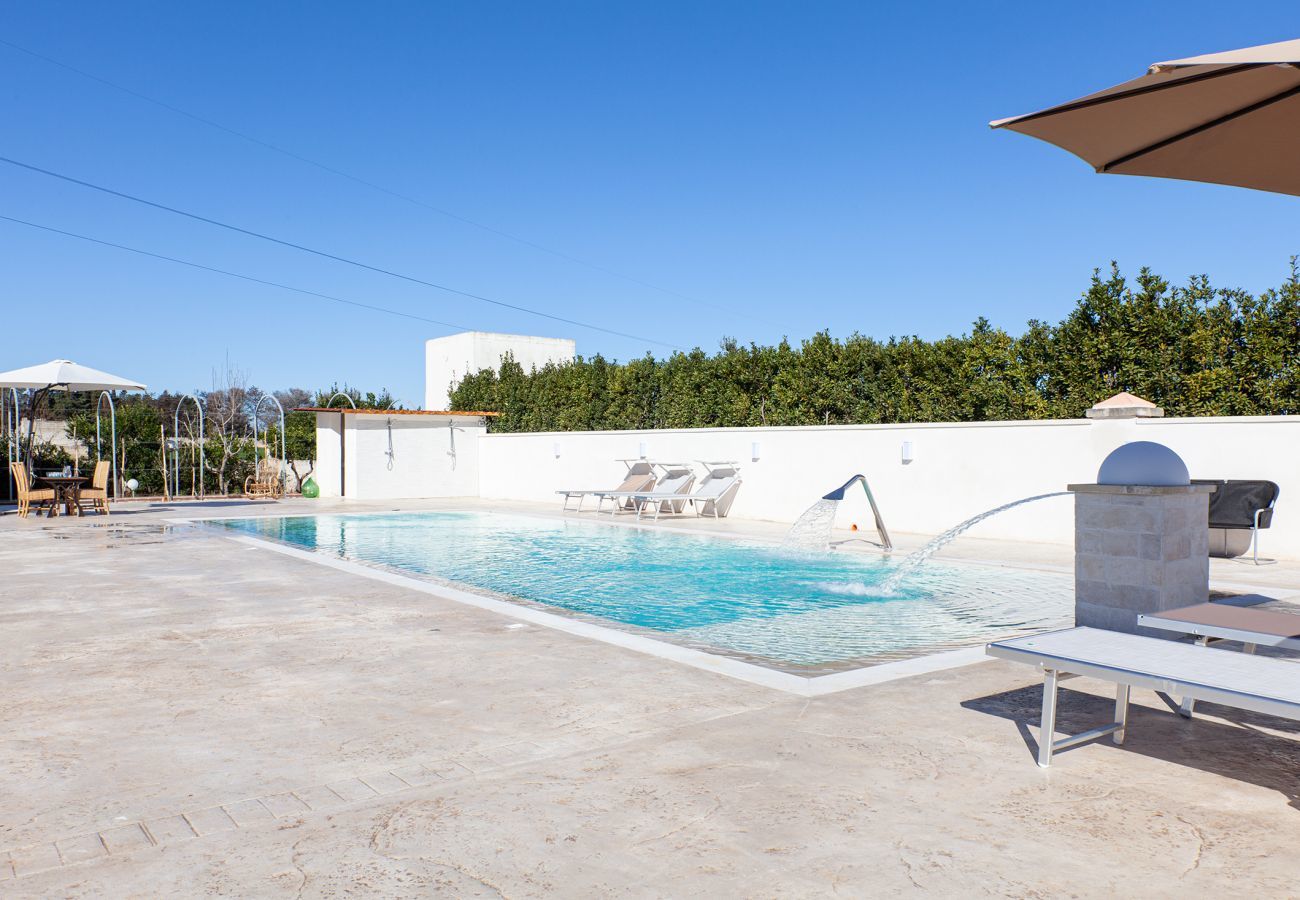 Villa in Poggiardo - Typische Salento Villa mit privatem Pool v330