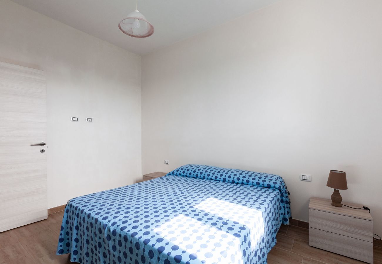 Wohnung in San Pietro in Bevagna - Apartment mit Meerblick, in Strandnähe des ionischen Meers, zu Fuß erreichbar v274