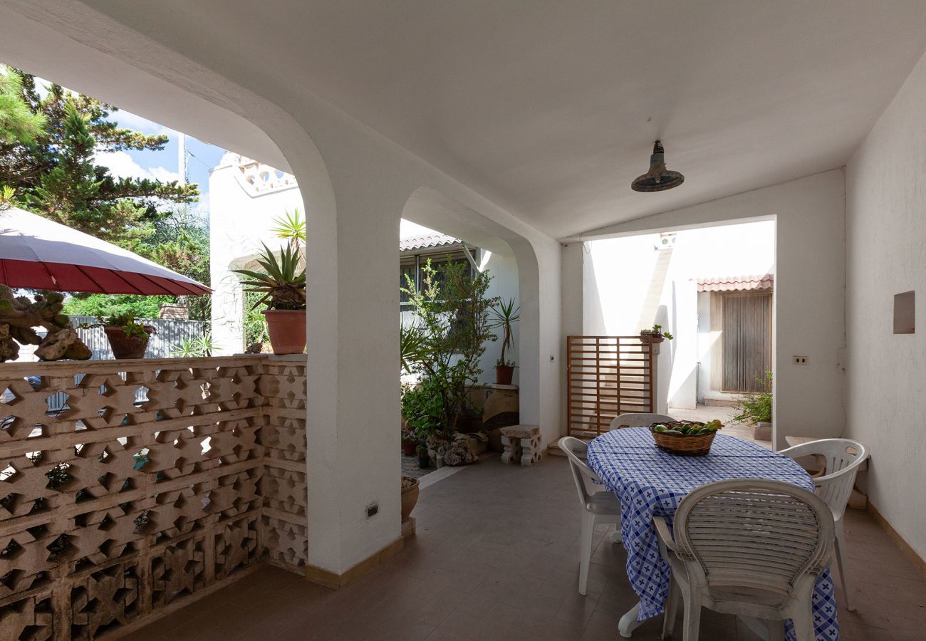 Ferienhaus in Spiaggiabella - Villetta am Strand mit Meer und Seeblick v703