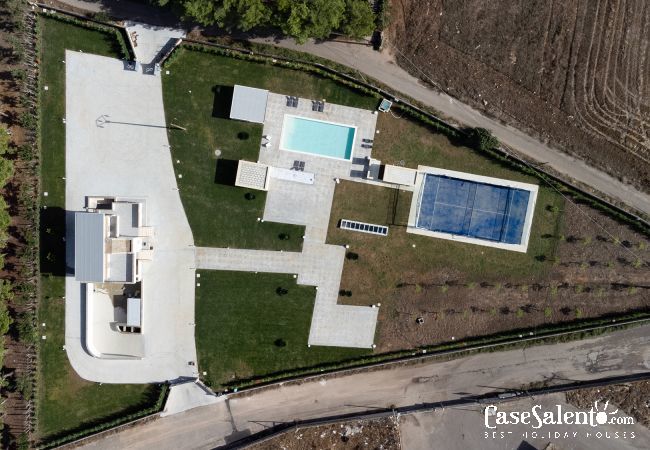 Villa in Galatina - Villa mit privatem Pool und Padelplatz m890