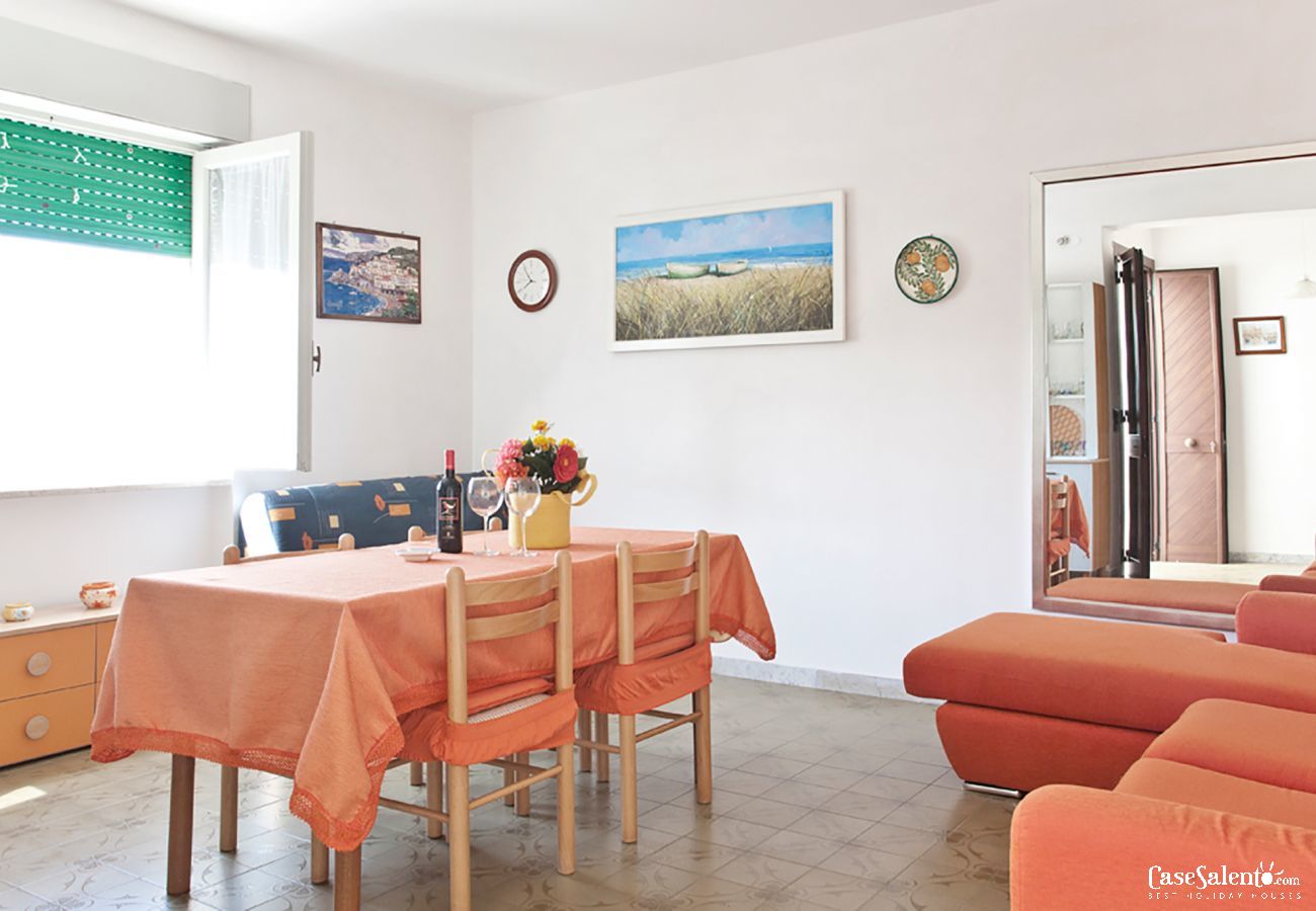 Ferienwohnung in Torre dell´Orso - Wohnung mit Terrasse ganz in der Nähe von Strand  Torre Dell'Orso m111