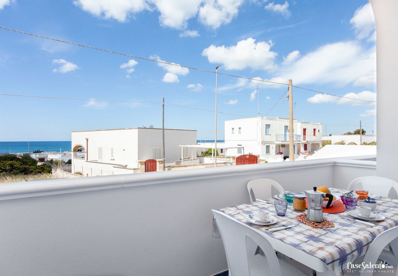Ferienwohnung in Torre Vado - Wohnung in Torre Vado, Terrasse mit Meerblick, in der Nähe von Stränden und Dienstleistungen m602