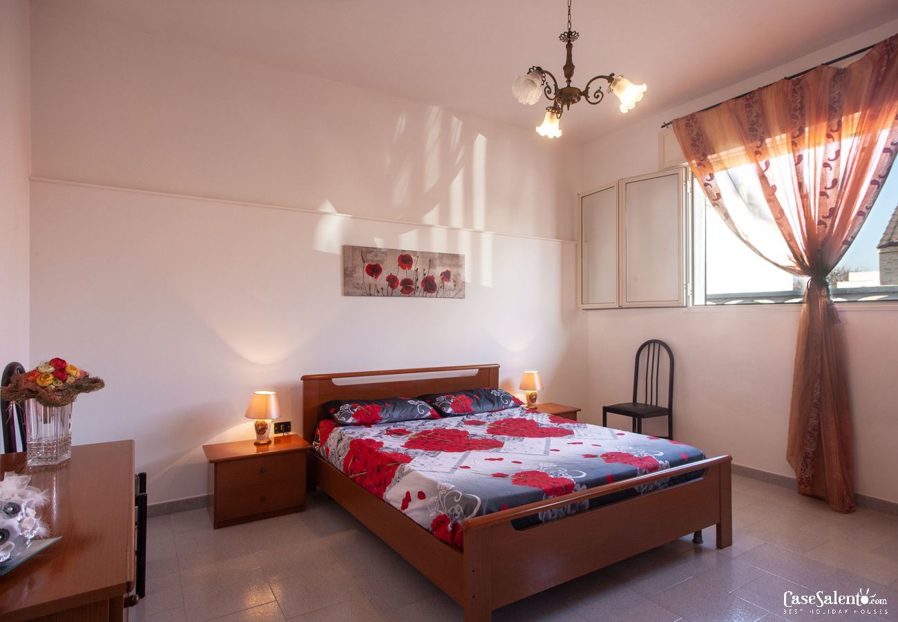 Haus in Porto Cesareo - Ferienhaus mit 3 Schlafzimmern am Strand  von Punta Grossa, zwischen Punta Prosciutto und Torre Lapillo m244