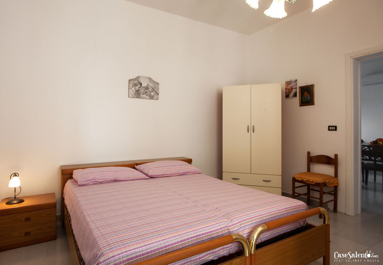 Ferienhaus in Porto Cesareo - Ferienhaus mit 3 Schlafzimmern am Strand  von Punta Grossa, zwischen Punta Prosciutto und Torre Lapillo m244