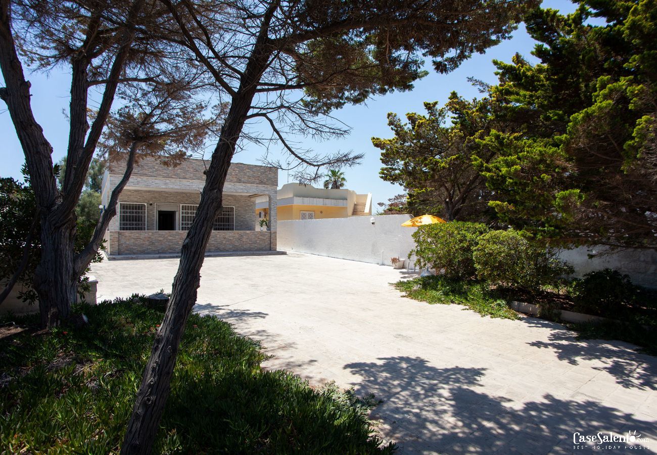 Haus in Torre Chianca - Ferienhaus mit großem Garten  in Strandnähe 3 Schlafzimmer m730