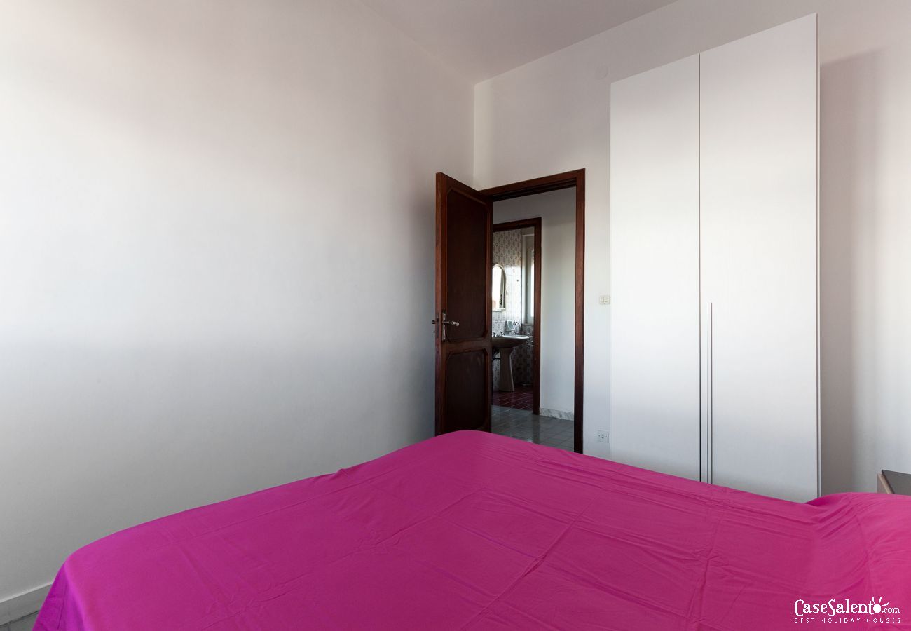Ferienhaus in Torre dell´Orso - Geräumiges Haus mit Meerblick in Torre Dell'Orso 4 Schlafzimmer und 2 Bäder, m115