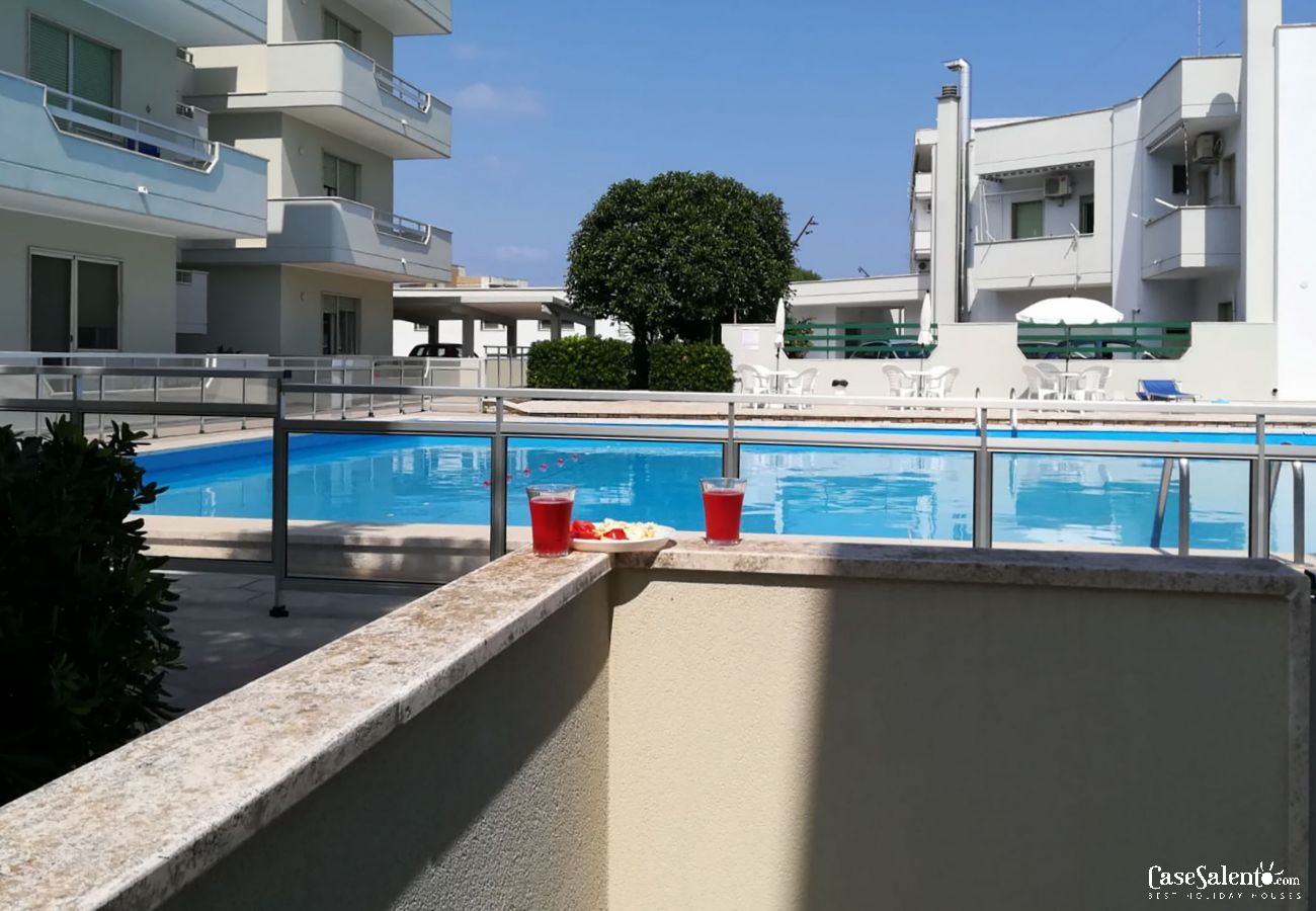 Wohnung in Torre dell´Orso - Wohnung in Strandnähe mit Pool in Ferienanlage Torre Dell'Orso  m135