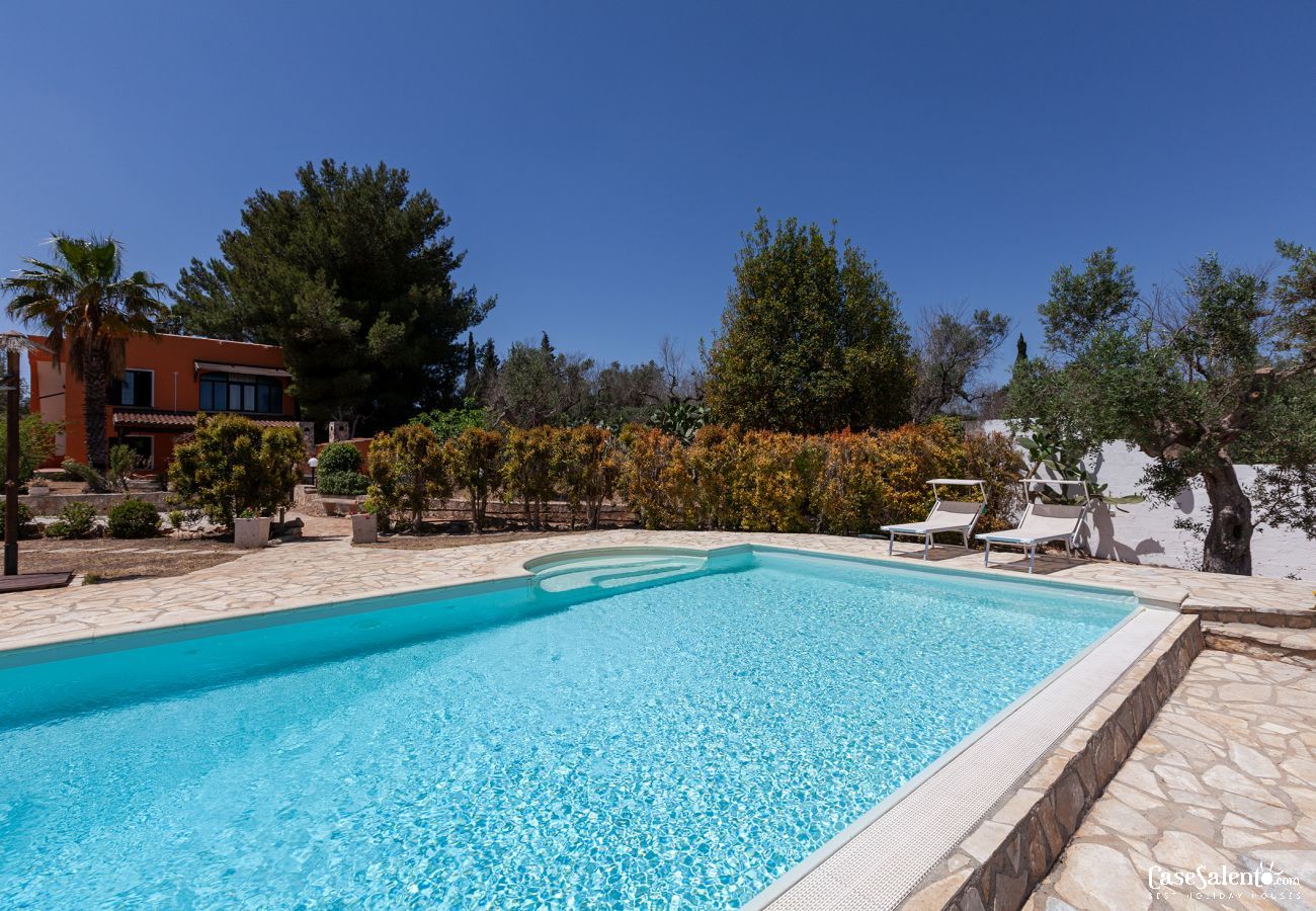 Villa in Collemeto - Villa mit Pool, 5 Schlafzimmer, 3 Badezimmer, Ladestation für Elektro Autos, m565