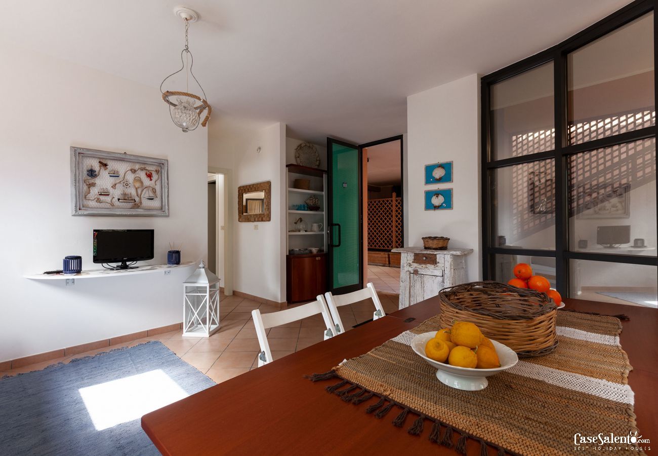 Ferienhaus in Torre dell´Orso - Strandhaus in Torre dell'Orso, 2 Schlafzimmer, 2 Bäder, klimatisiert, Parkplatz, m221