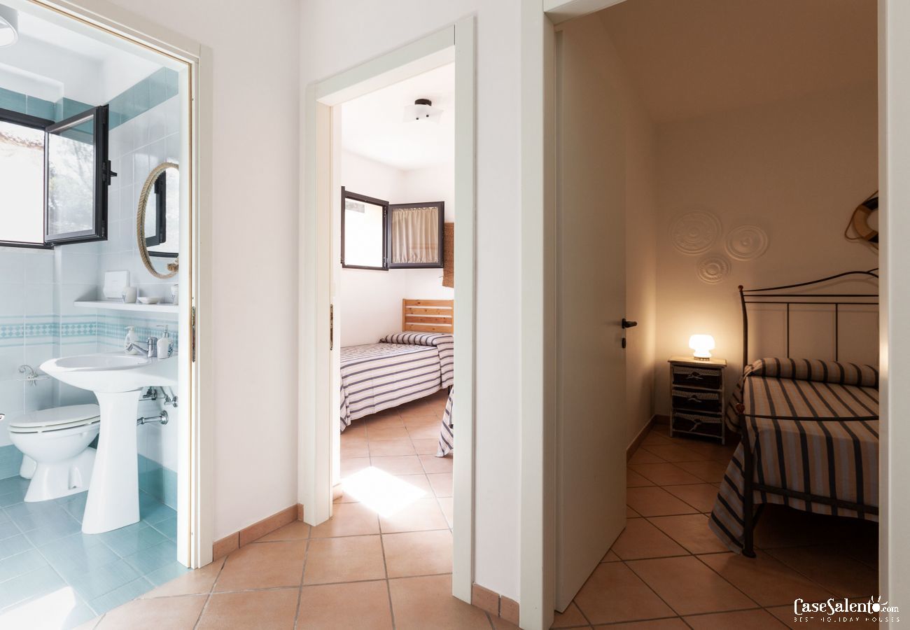 Haus in Torre dell´Orso - Strandhaus in Torre dell'Orso, 2 Schlafzimmer, 2 Bäder, klimatisiert, Parkplatz, m221