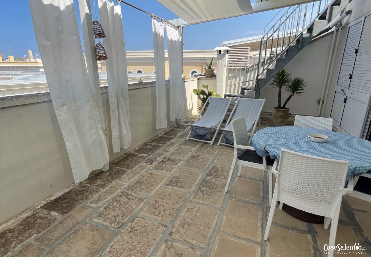 Wohnung in Gallipoli - Terrassenwohnung mit Meerblick Gallipoli m363