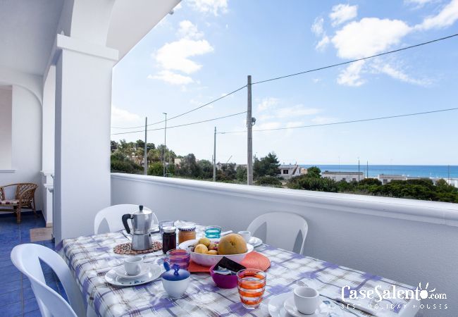 Apartment in Torre Vado - Flat in Torre Vado, terrace with sea view, near beaches and services m602