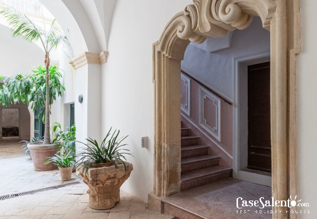 Villa in Corigliano d´Otranto - Historical palazzo with private pool in old town m600