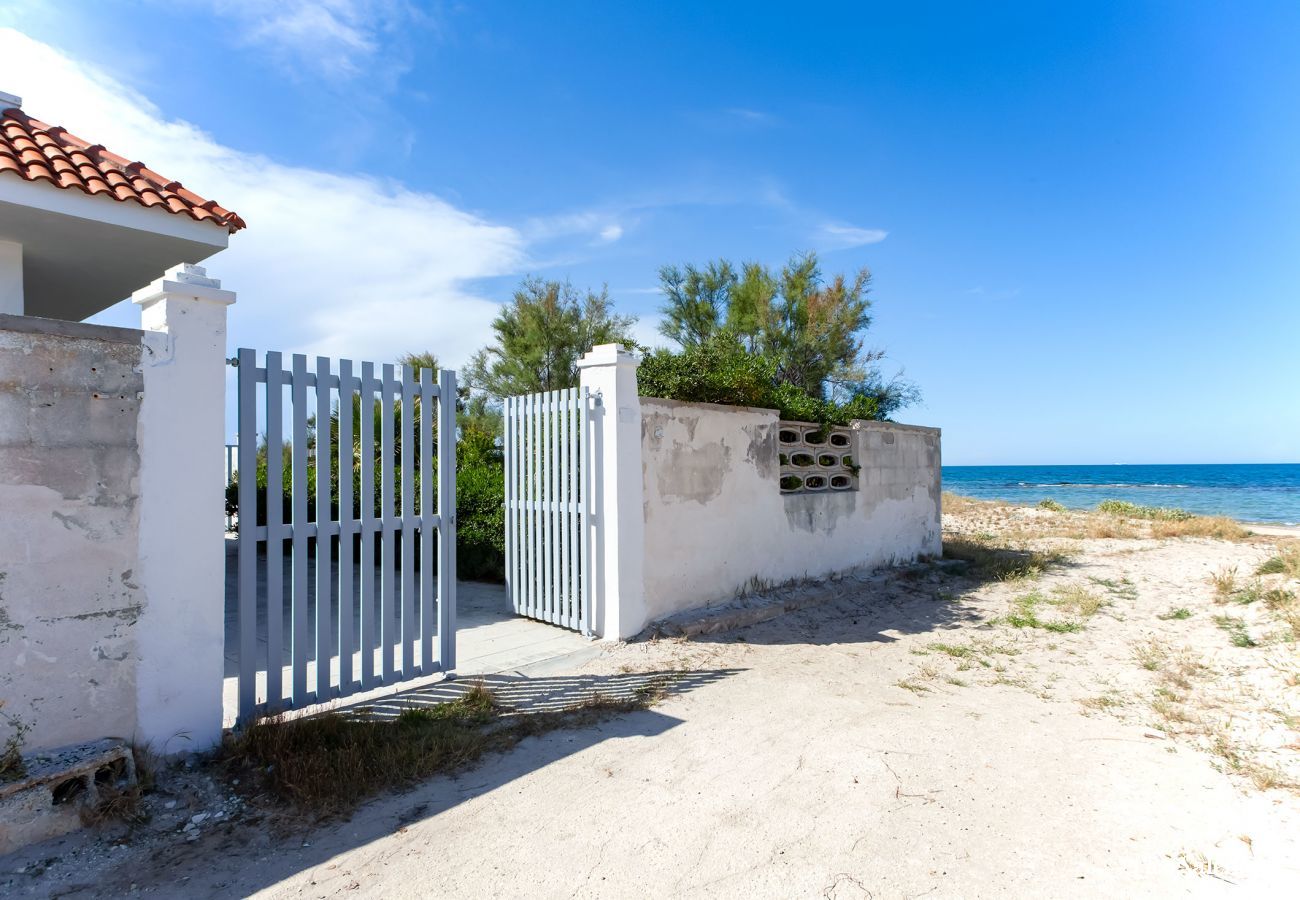 House in Spiaggiabella - Beach house, direct access to sea, in Spiaggiabella, 3 bedrooms m701