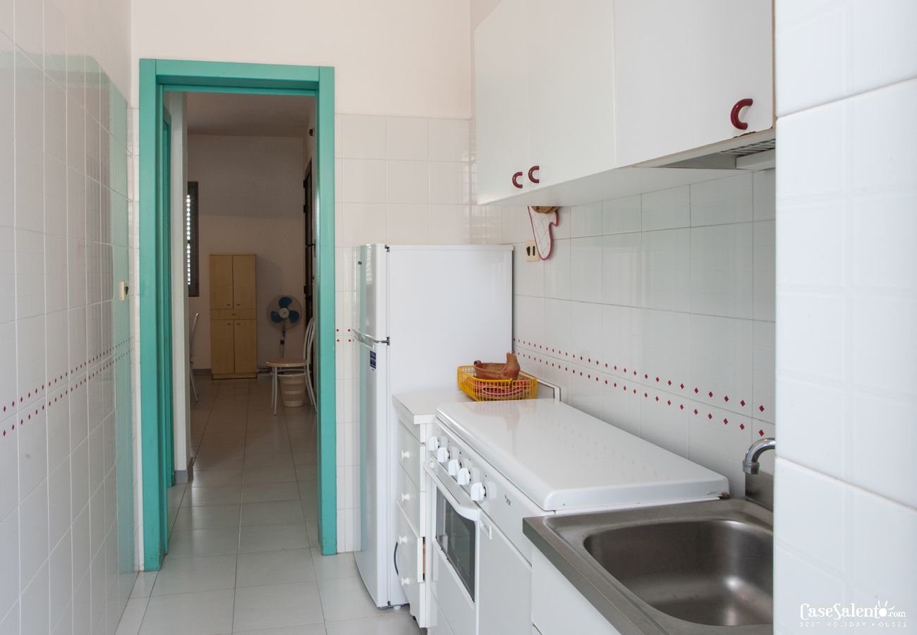 Apartment in Torre dell´Orso - Apartment within walking distance beach and centre in Torre Dell'Orso m118