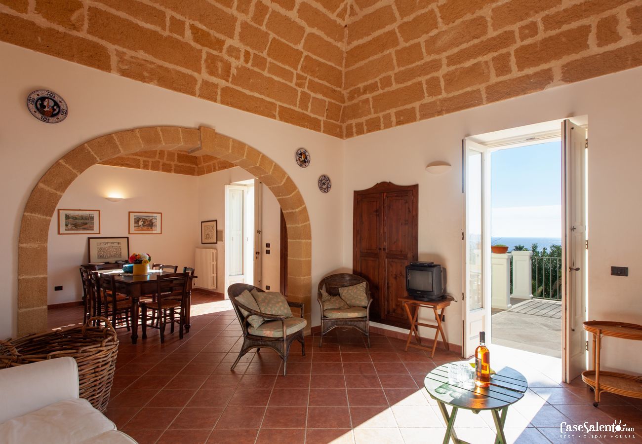 House in Santa Cesarea Terme - Sea view 4-bedroom villa above Porto Miggiano beach m300