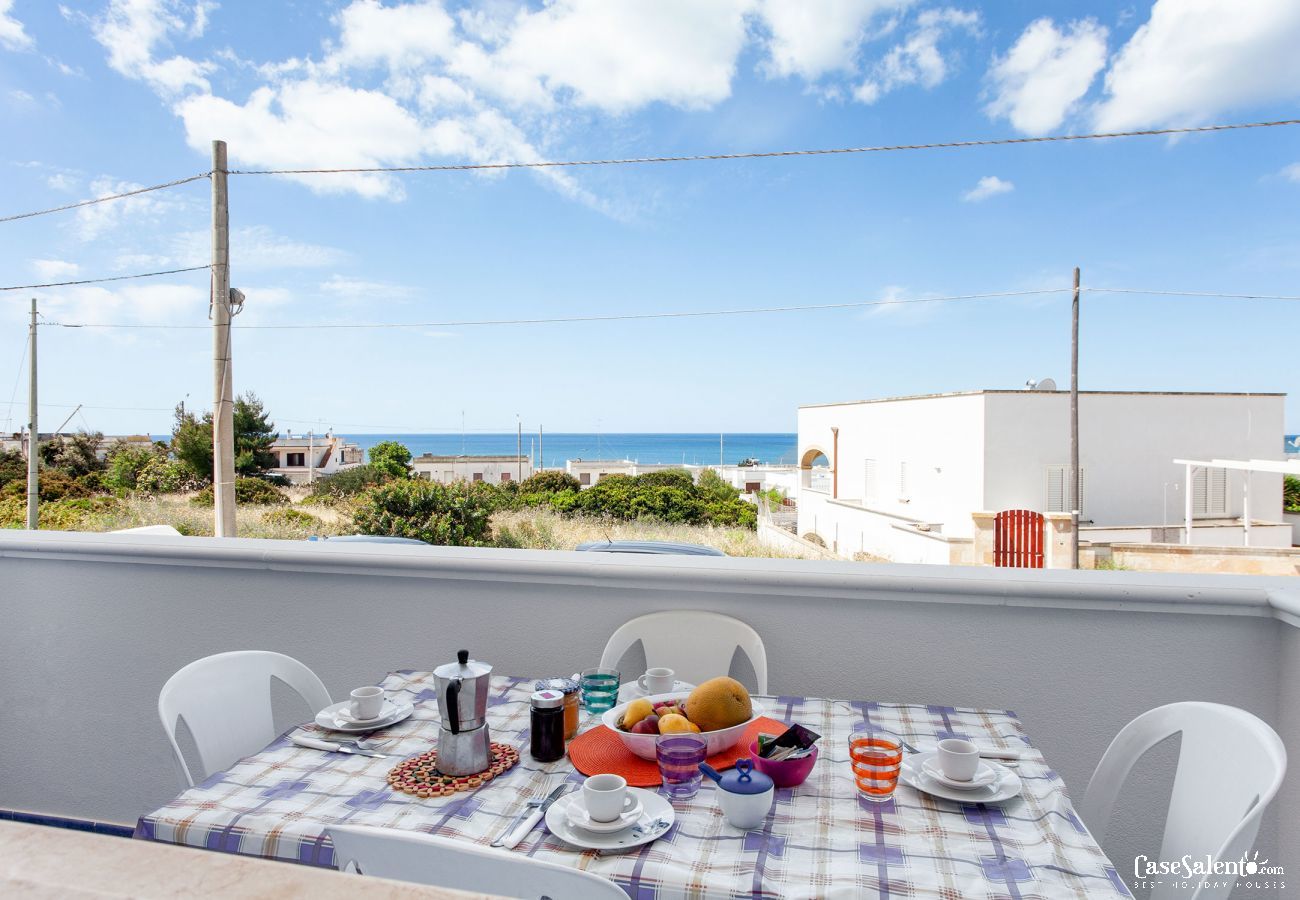Apartment in Torre Vado - Flat in Torre Vado, terrace with sea view, near beaches and services m602
