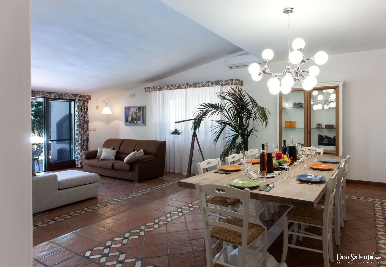 Villa in Neviano - Large holiday villa near Gallipoli 6 bedrooms, 6 bathrooms, private pool m200