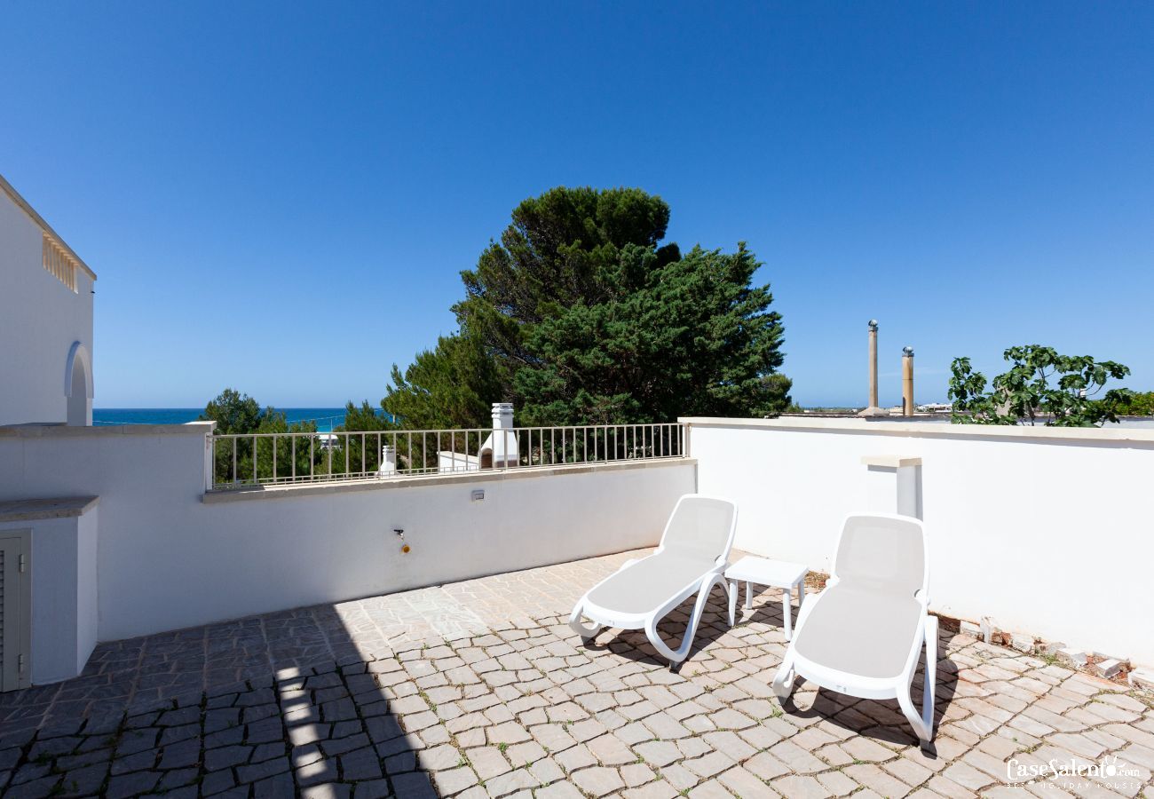 Apartment in Pescoluse - Apartment with large terrace and sea view Pescoluse beach, m613