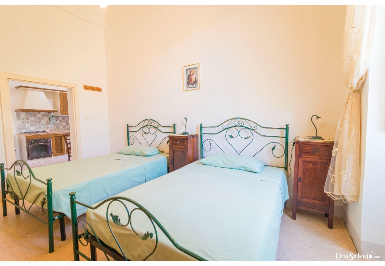 Apartment in Tricase porto - apartment in historic mansion by the sea rocky coast, hot tub m249