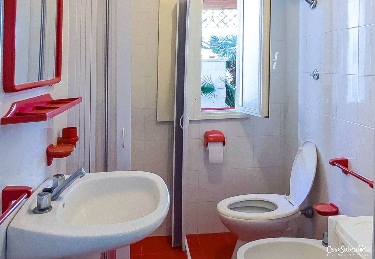 House in Torre dell´Orso - Villetta Torre Dell'Orso 2 bathrooms 2 kitchens WiFi m199