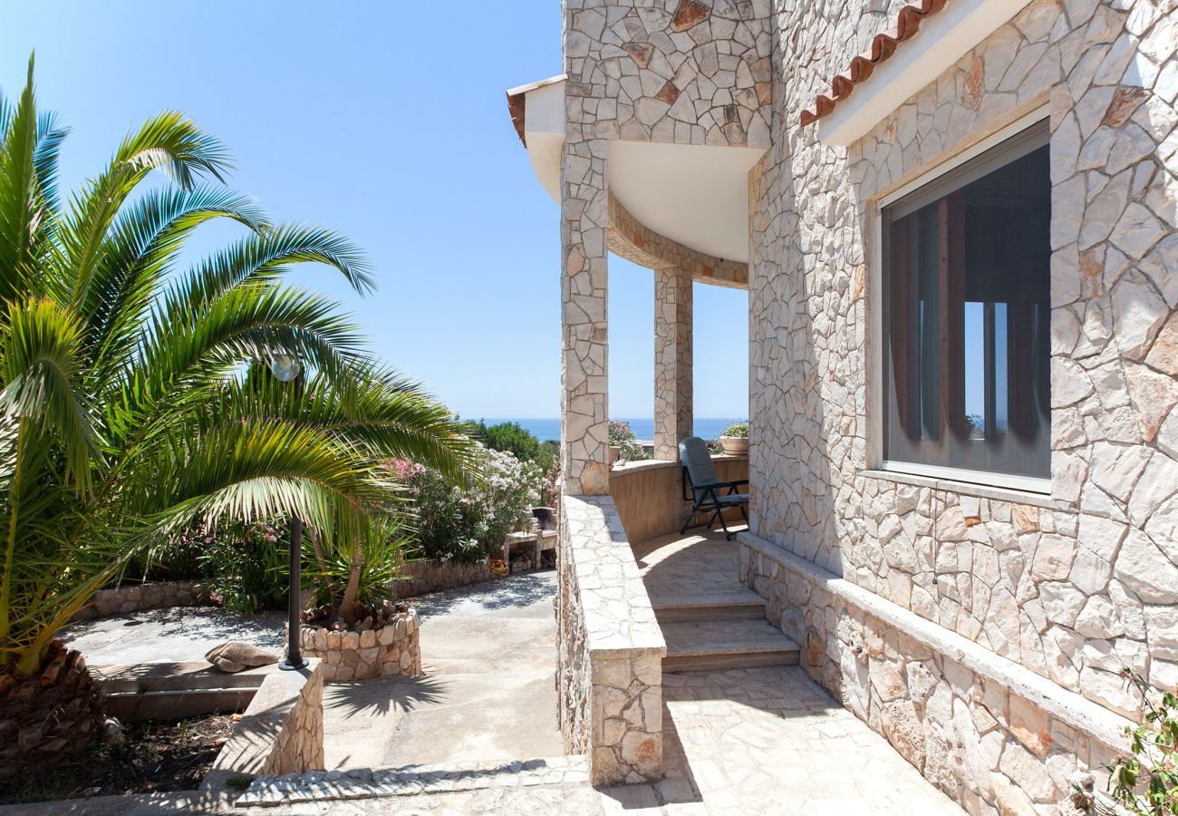 Villa/Dettached house in Torre Pali - Seaview Villa with pool Torre Pali v600