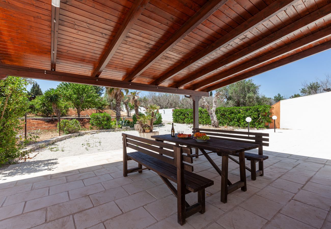 Villa/Dettached house in Collemeto - for Sale: Villa pool electric car charging station v565
