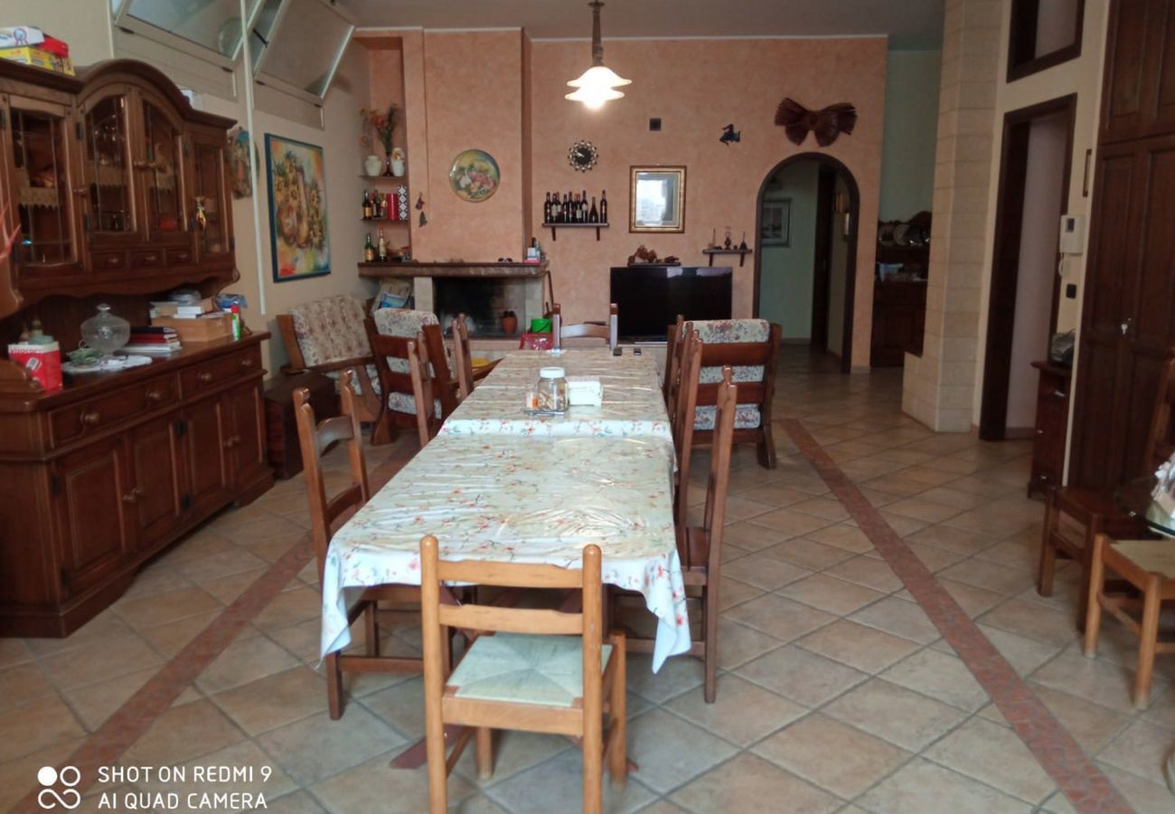 Villa/Dettached house in Sogliano Cavour - Villa for sale with swimming pool and large garden and photovoltaic system v799