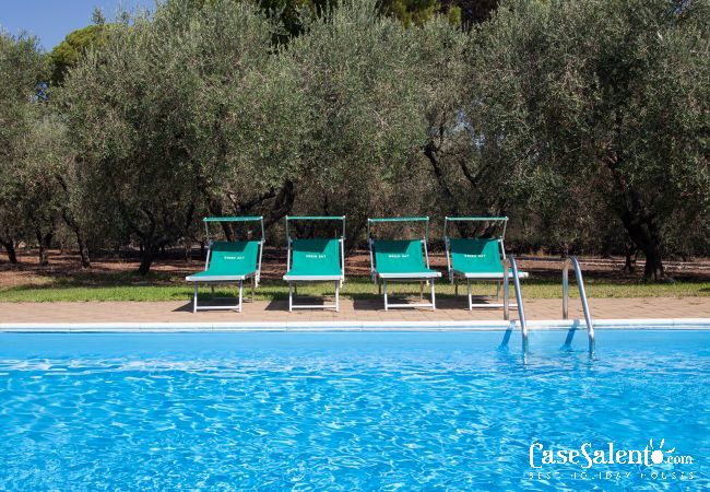 Appartement à Corigliano d´Otranto - Deux-pièces dans grande villa de campagne avec piscine au sud des Pouilles m542
