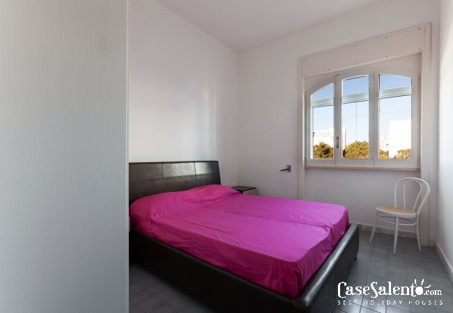 Maison à Torre dell´Orso - Spacieuse maison avec vue sur la mer à Torre Dell'Orso 4 chambres et 2 salles de bain, m115