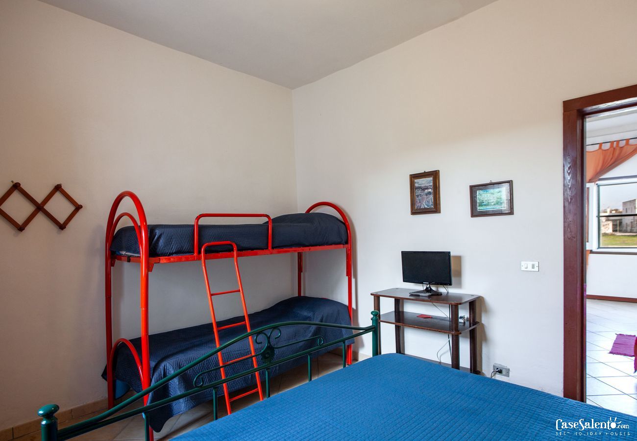 Appartement à Spiaggiabella - Appartement deux pièces excellent prix en bord de mer près de Lecce m722