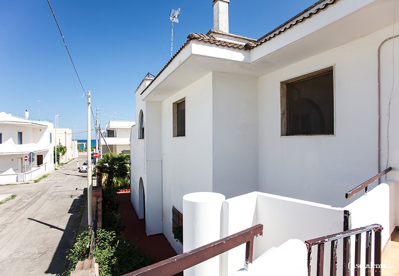 Maison à San Foca - Grande maison de vacances 5 chambres, 2 salles de bains, près de la plage à San Foca m130