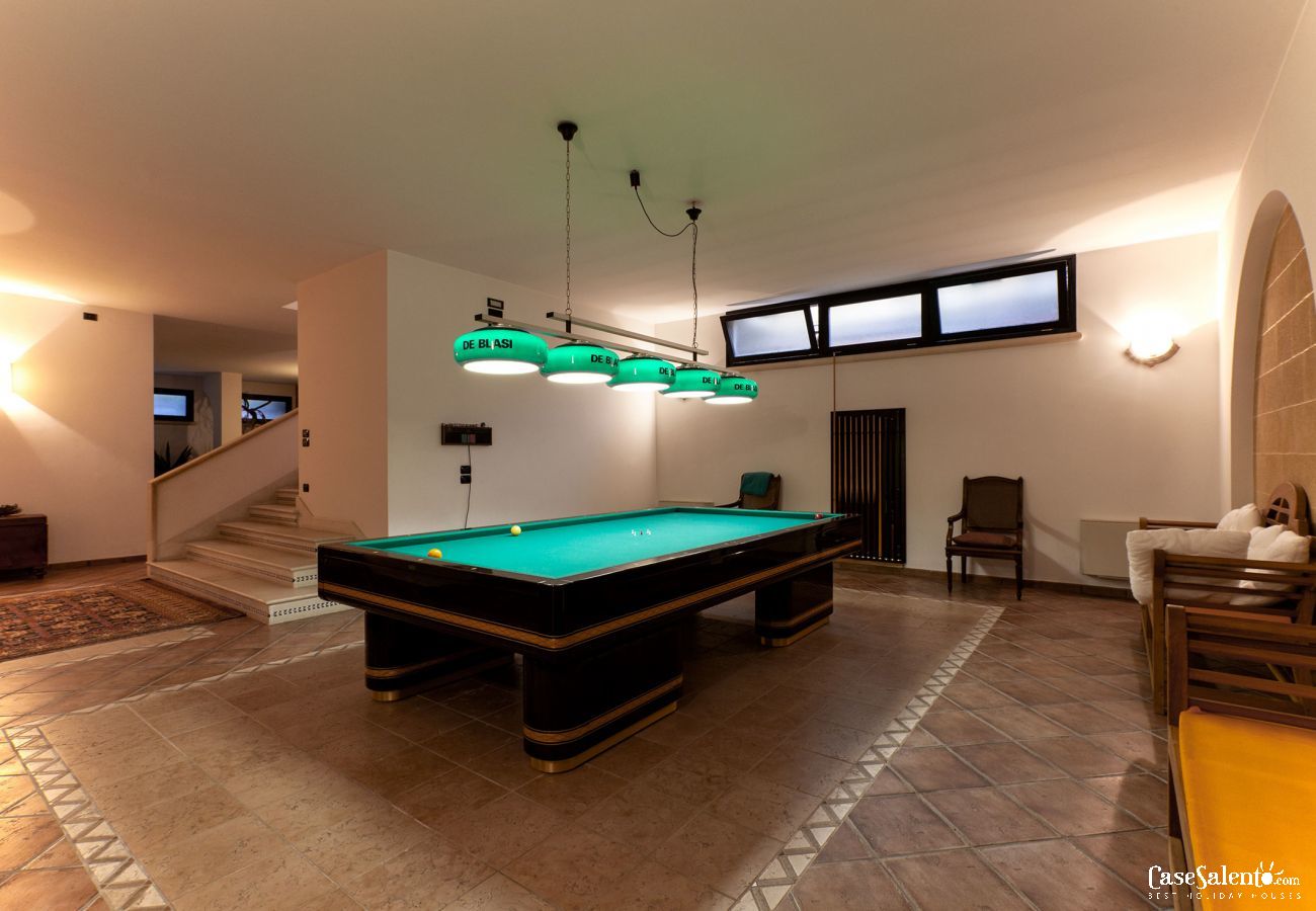 Villa à Galatina - Villa avec piscine, court de tennis, sauna, 6 chambres, m850