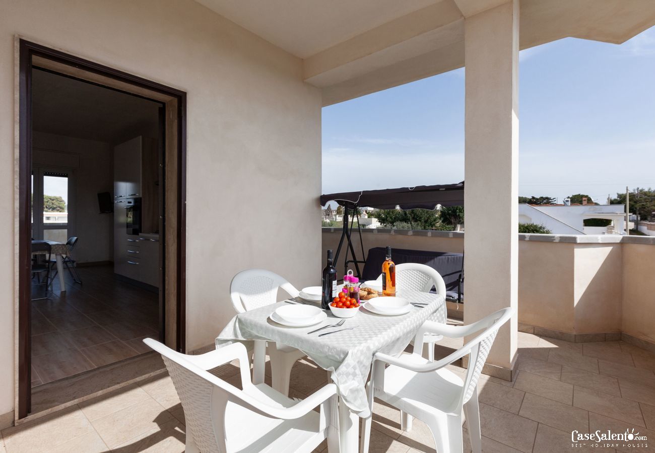 Appartement à San Pietro in Bevagna - Appartement avec vue sur la mer près d'une plage de sable sur la mer Ionienne m273