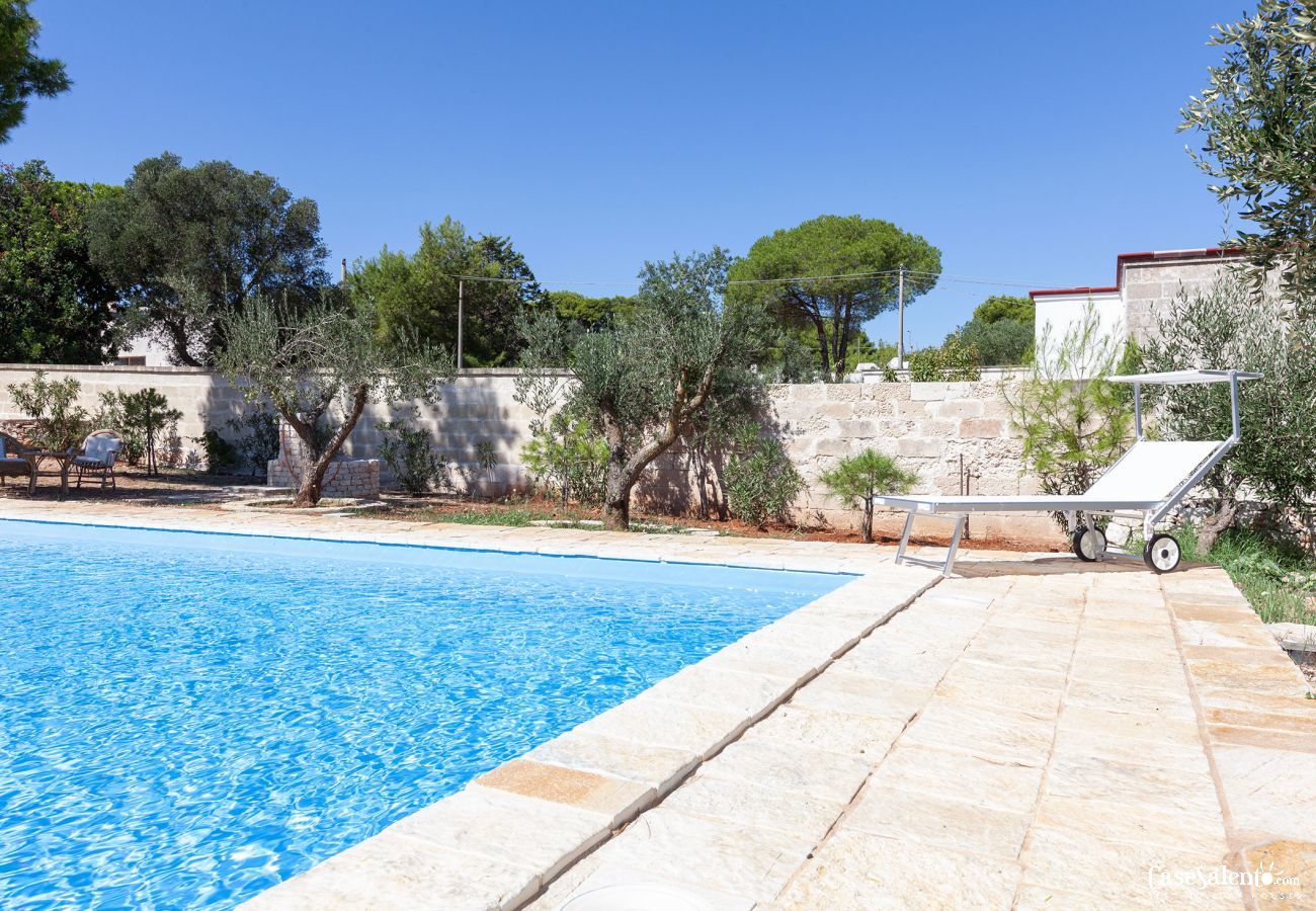 Villa à San Pietro in Bevagna - Villa avec piscine, plage à distance de marche, S.P. à Bevagna, m280