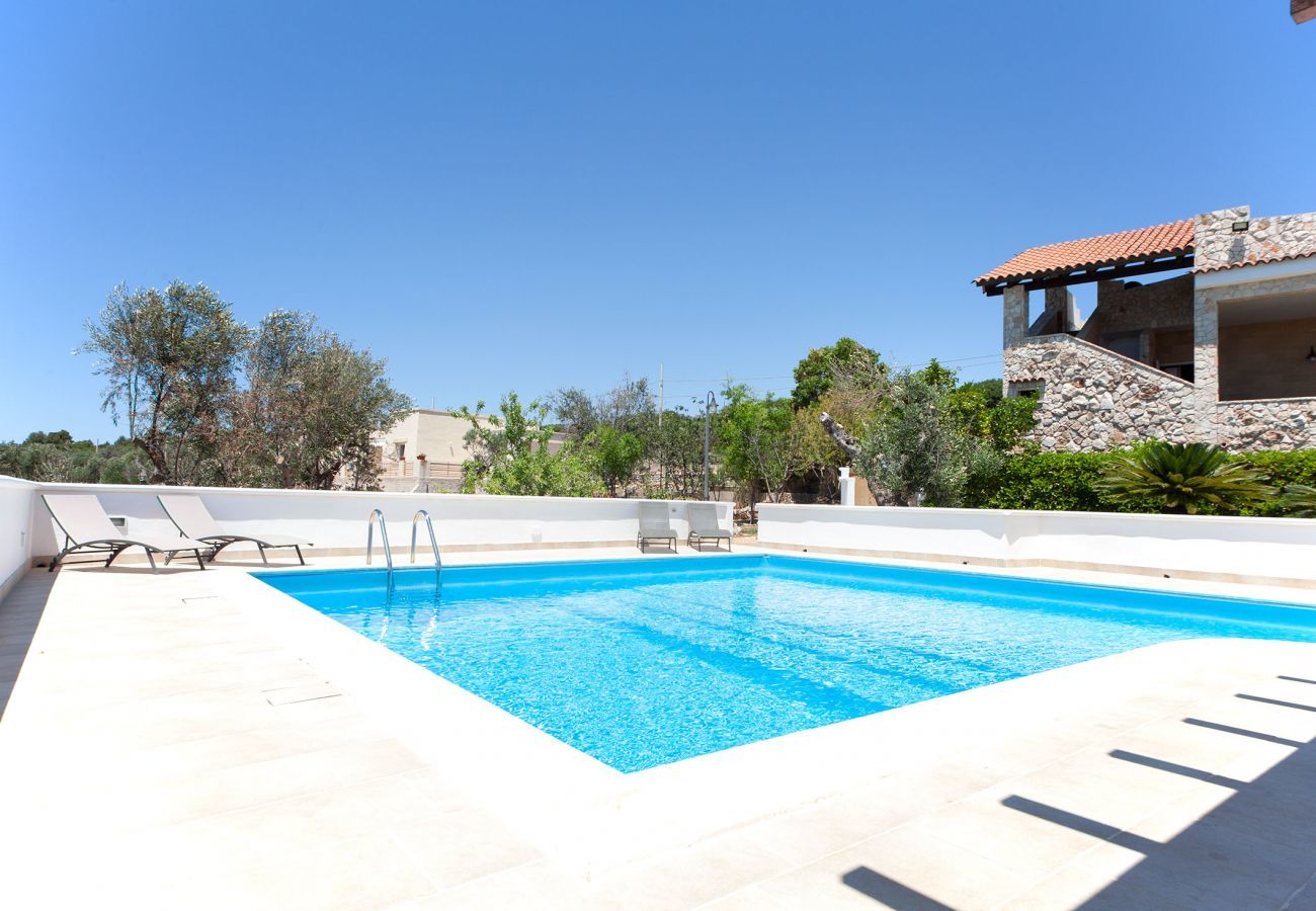 villa à Torre Pali - Villa piscine vue sur la mer Torre Pali v600