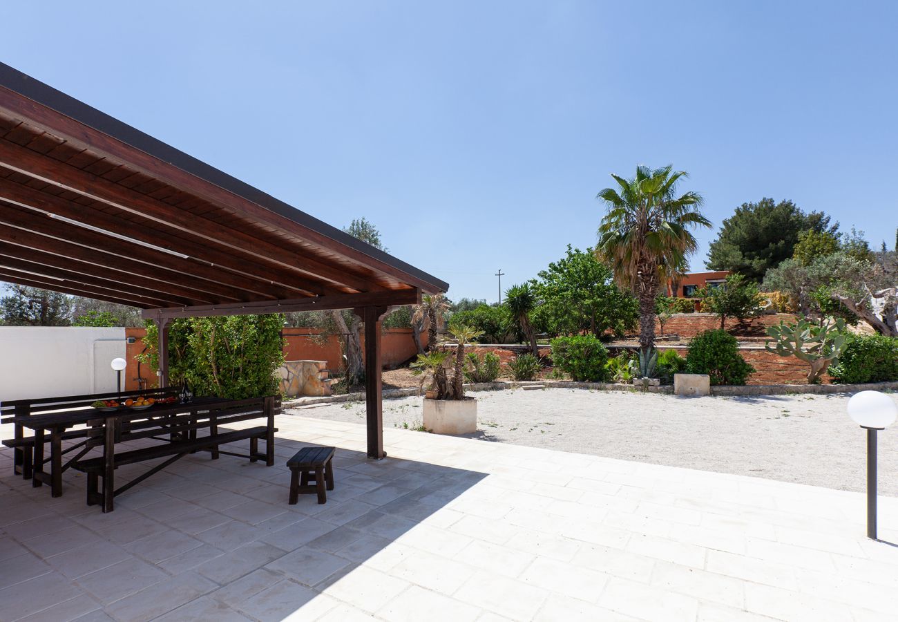 villa à Collemeto - A vendre Villa piscine station de recharge pour voiture électrique v565