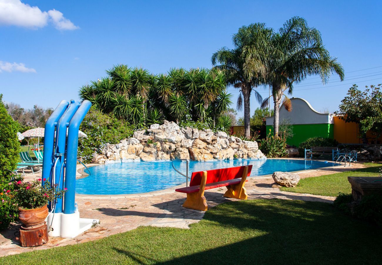 Résidence à Neviano - Résidence avec piscine jardin plage v713