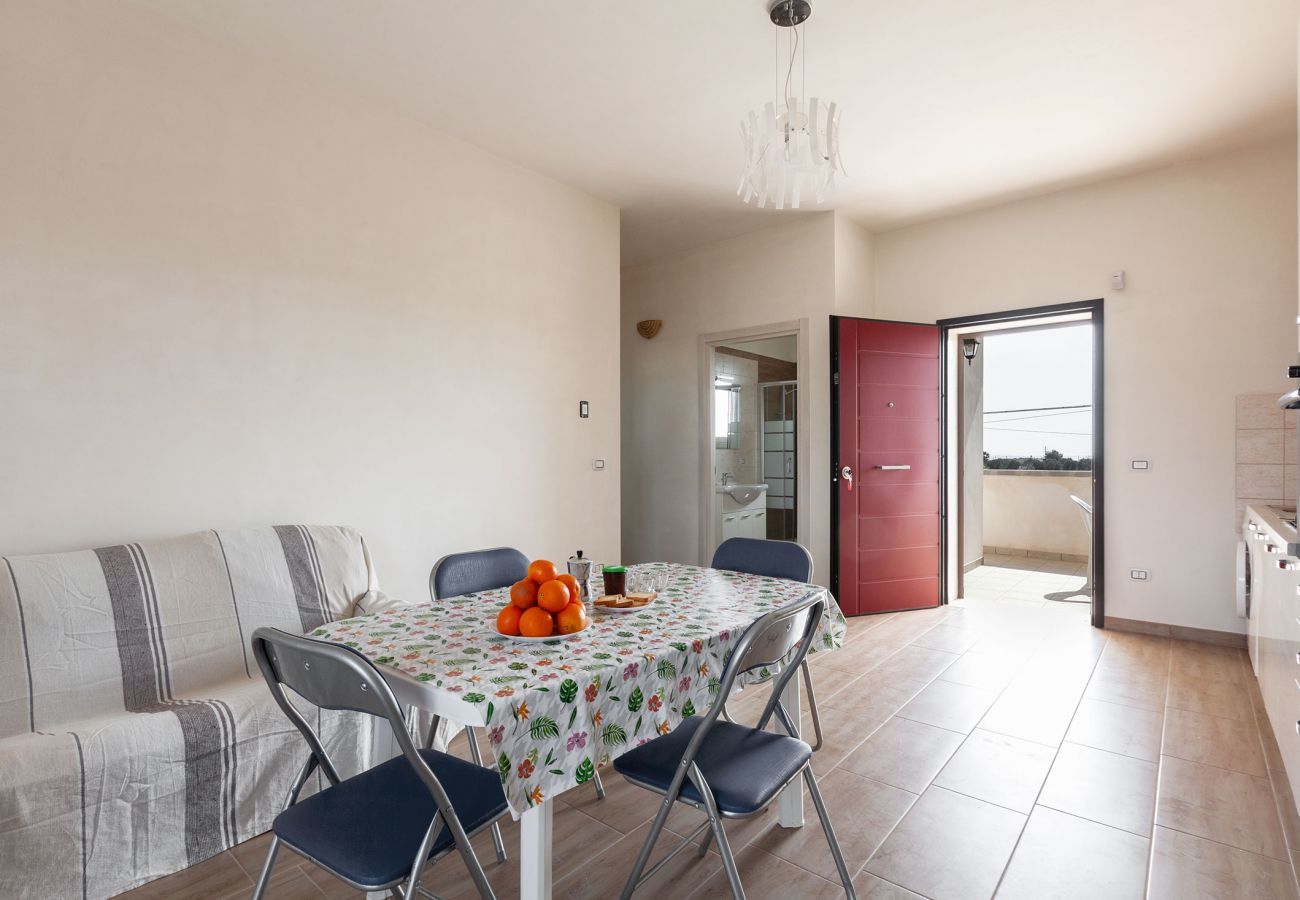 Appartamento a San Pietro in Bevagna - Abitazione vista mare vicino spiaggia Ionica raggiungibile a piedi v274